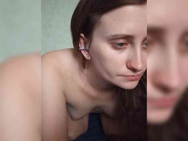 Lostcherry8 webcam