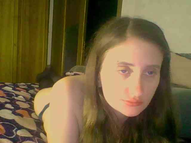 Lostcherry8 webcam
