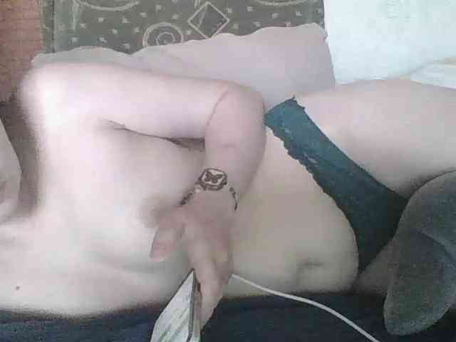 Lostcherry8 webcam