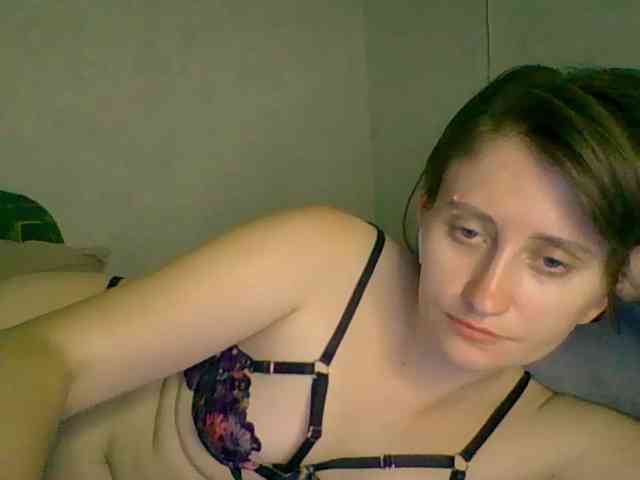 Lostcherry8 webcam