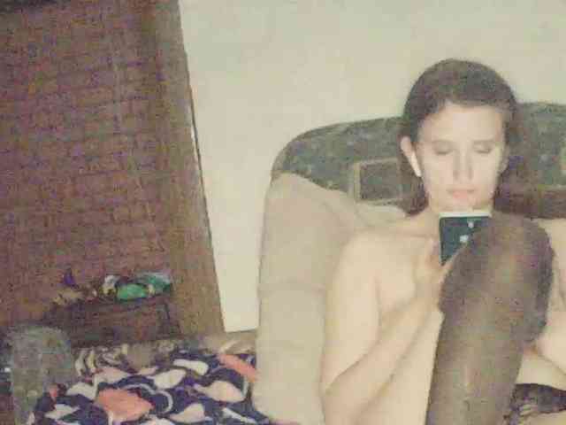 Lostcherry8 webcam