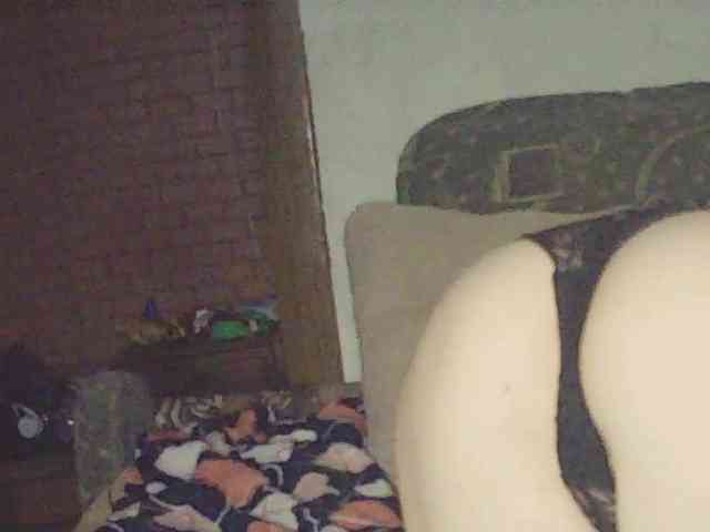 Lostcherry8 webcam