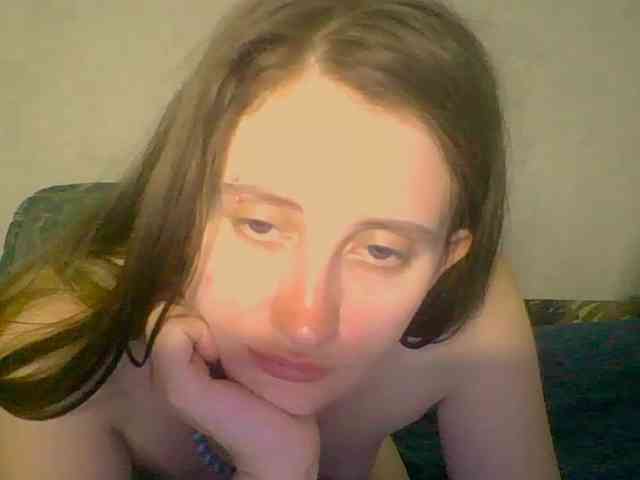 Lostcherry8 webcam