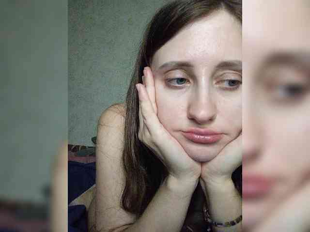 Lostcherry8 webcam