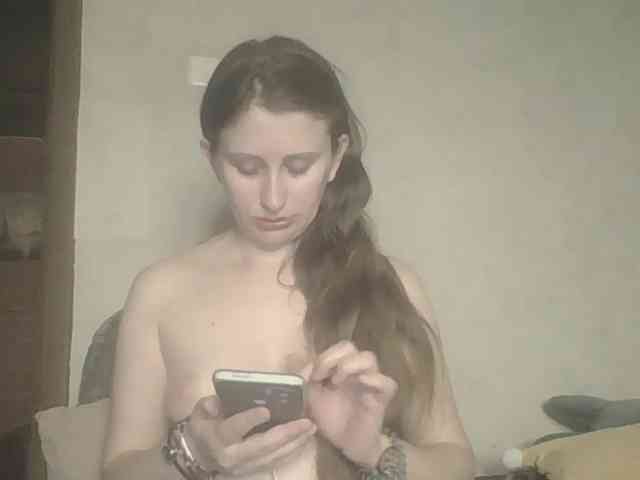 Lostcherry8 webcam