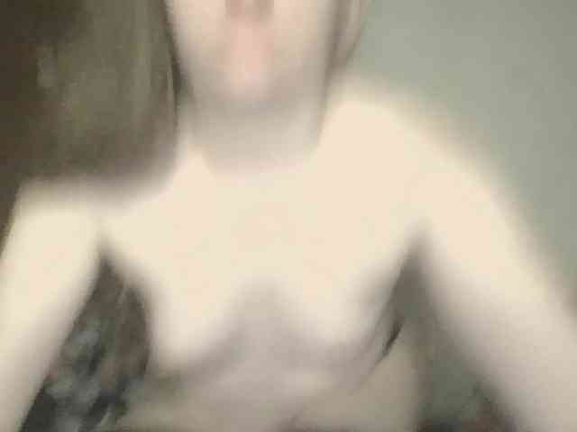 Lostcherry8 webcam