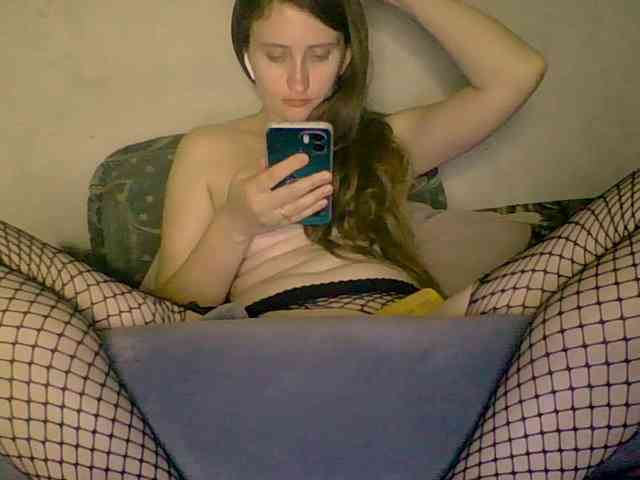 Lostcherry8 webcam