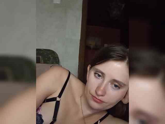 Lostcherry8 webcam