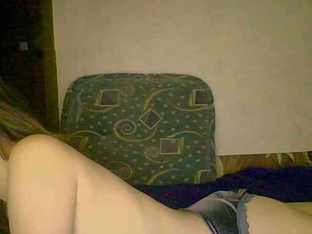 Lostcherry8 webcam