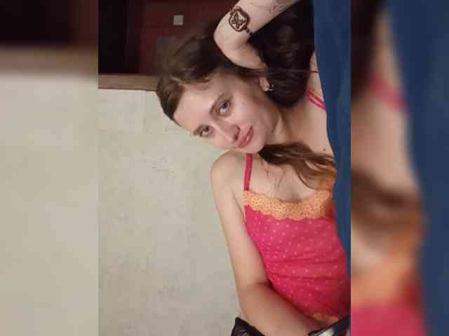 Lostcherry8 webcam