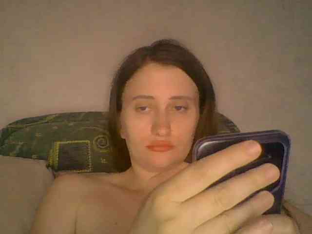 Lostcherry8 webcam