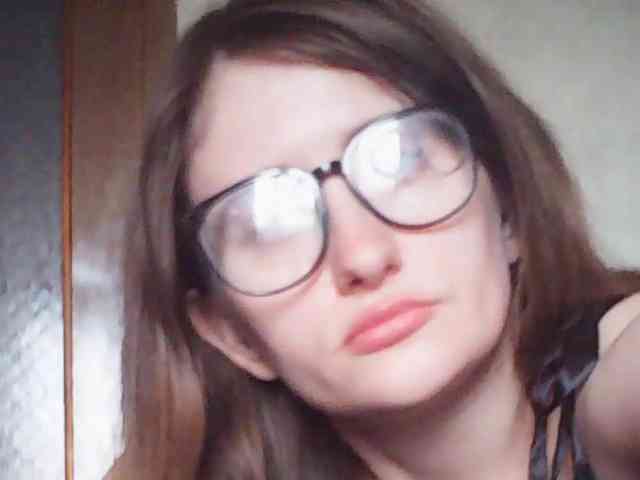 Lostcherry8 webcam