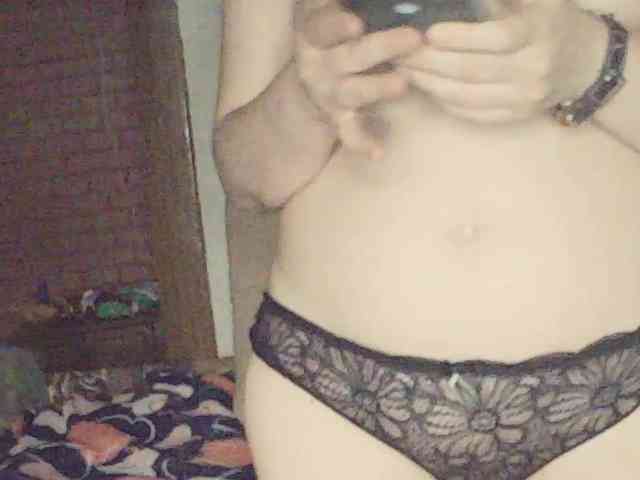 Lostcherry8 webcam