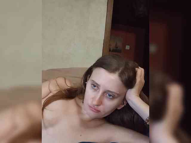 Lostcherry8 webcam