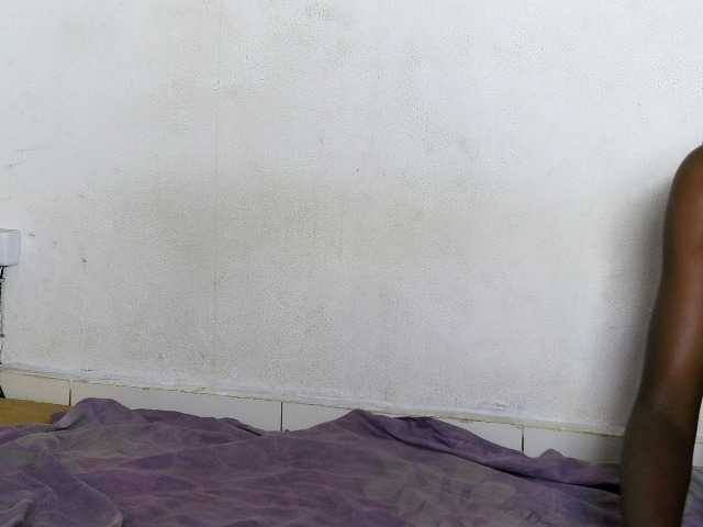 Hemreyi live cam on BongaCams