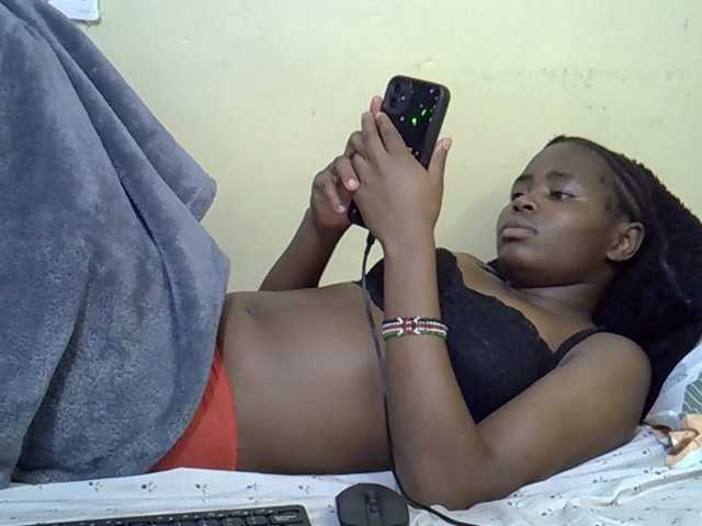 curvy-corazon live cam preview