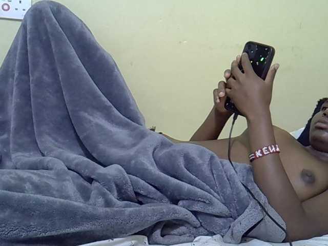 curvy-corazon live cam preview