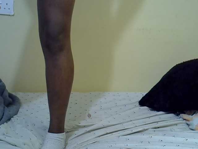 curvy-corazon live cam on BongaCams