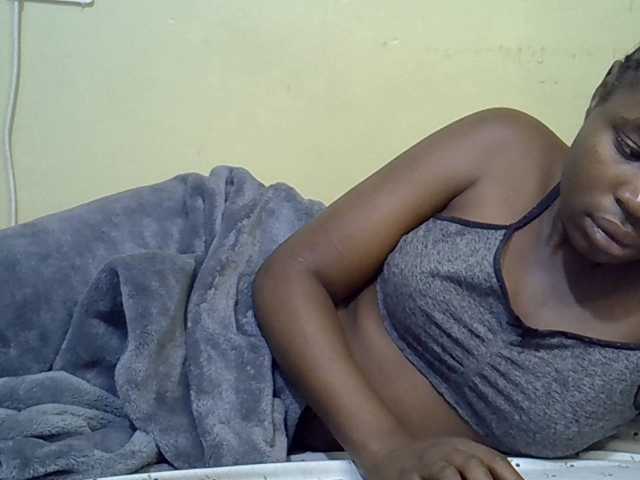 curvy-corazon live cam preview