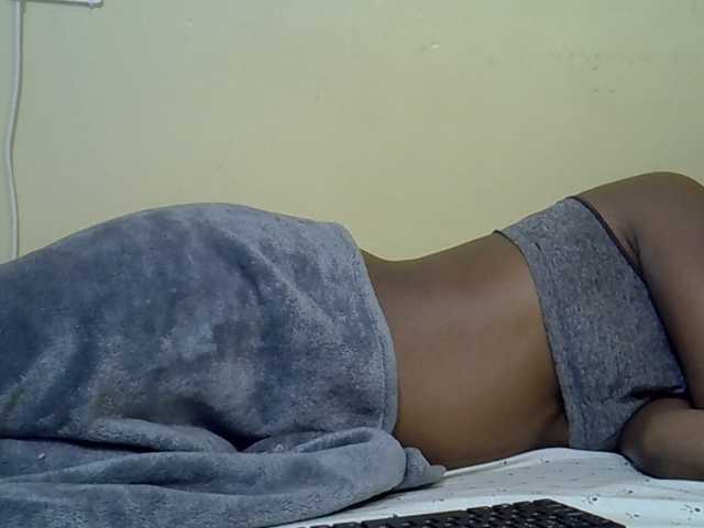 curvy-corazon live cam preview