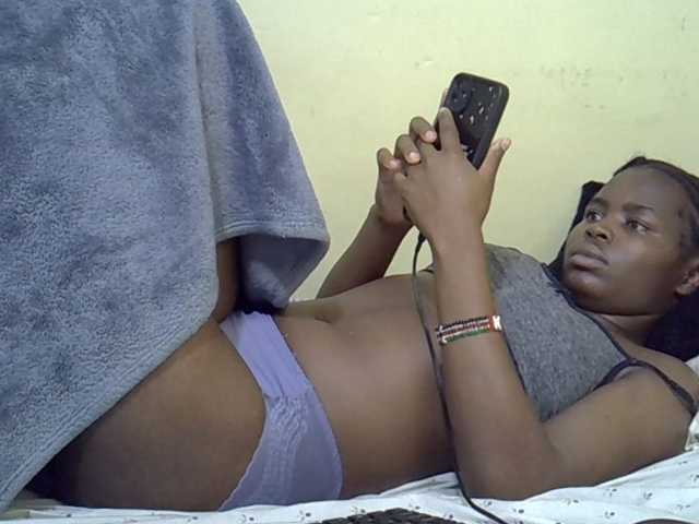 curvy-corazon live cam preview
