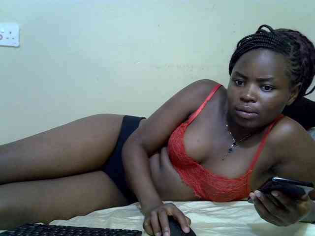 curvy-corazon webcam