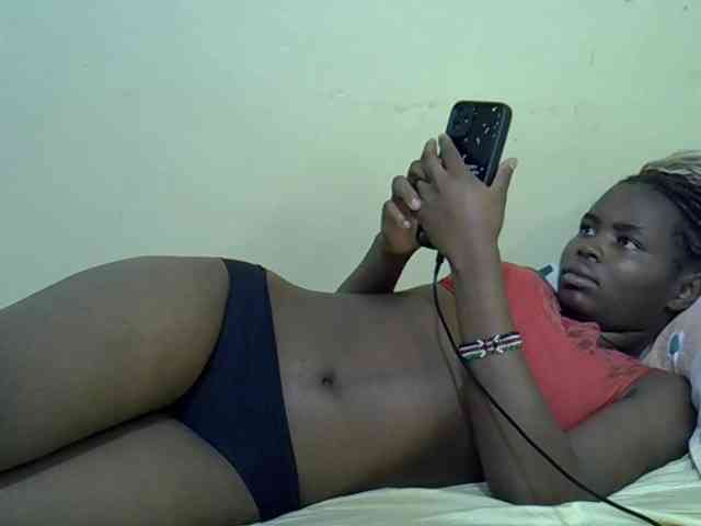curvy-corazon webcam