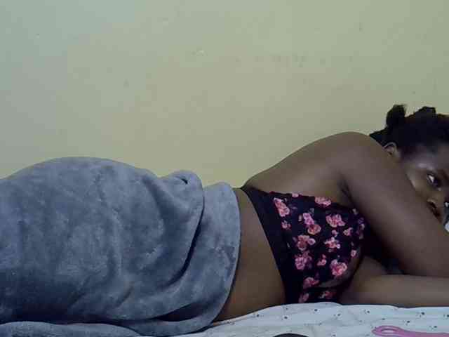curvy-corazon webcam