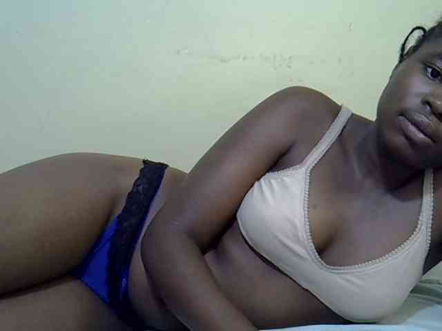 curvy-corazon webcam