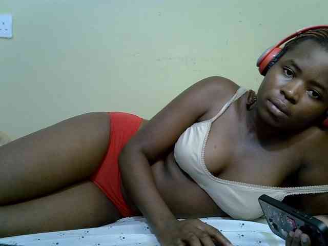 curvy-corazon webcam