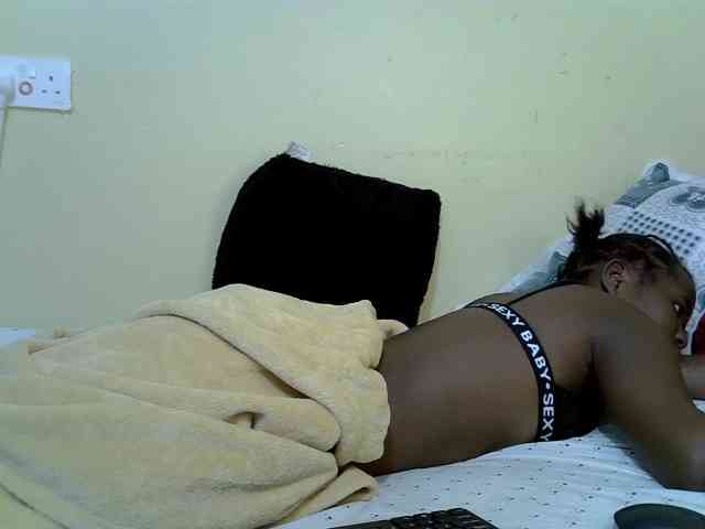 curvy-corazon webcam