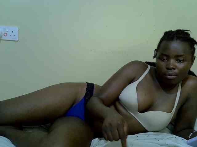 curvy-corazon webcam