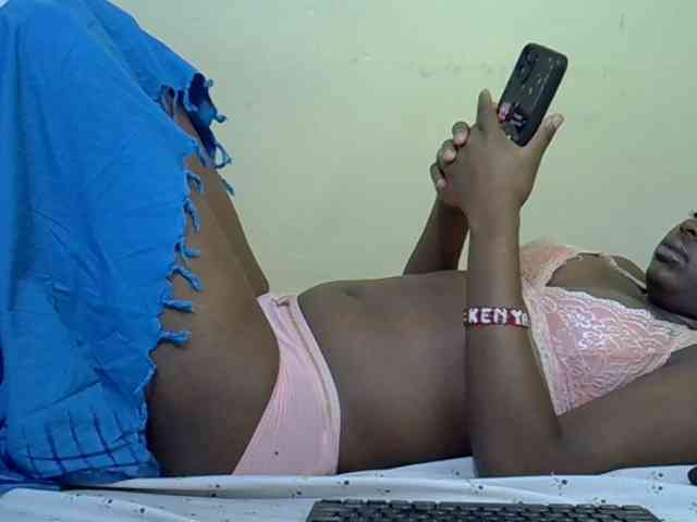 curvy-corazon webcam
