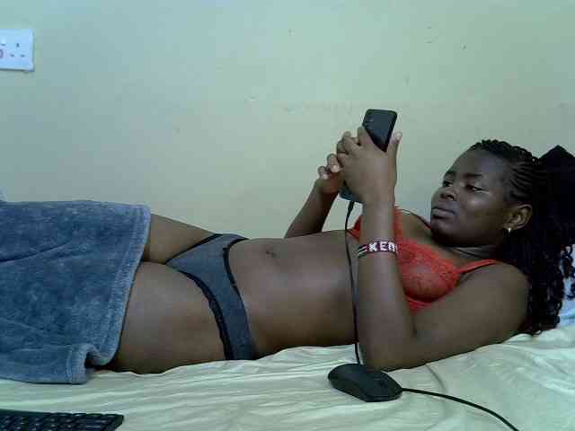 curvy-corazon webcam