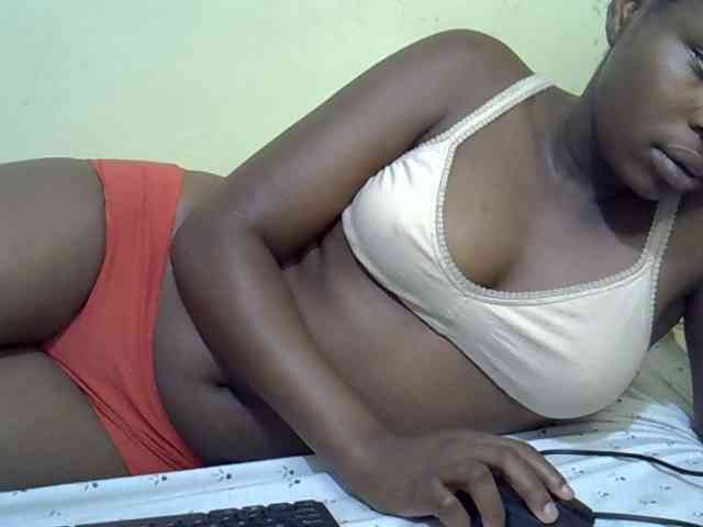 curvy-corazon webcam
