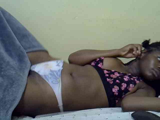 curvy-corazon webcam