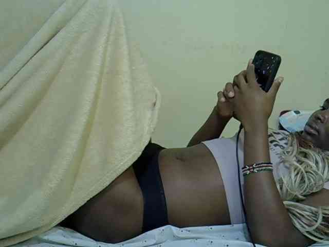 curvy-corazon webcam