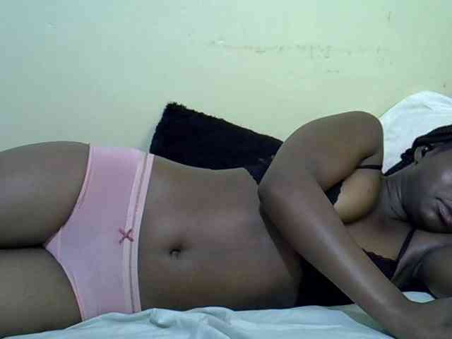 curvy-corazon webcam