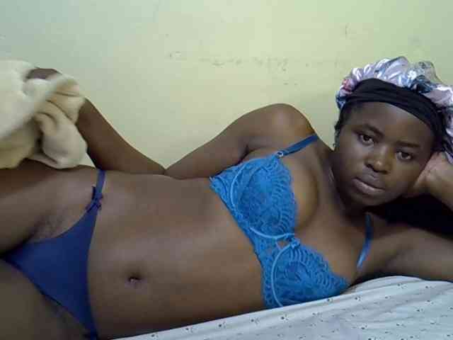 curvy-corazon webcam
