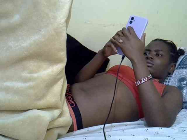 curvy-corazon webcam