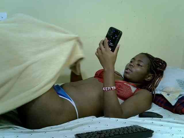 curvy-corazon webcam