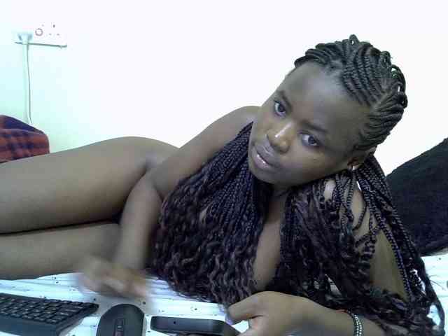 curvy-corazon webcam