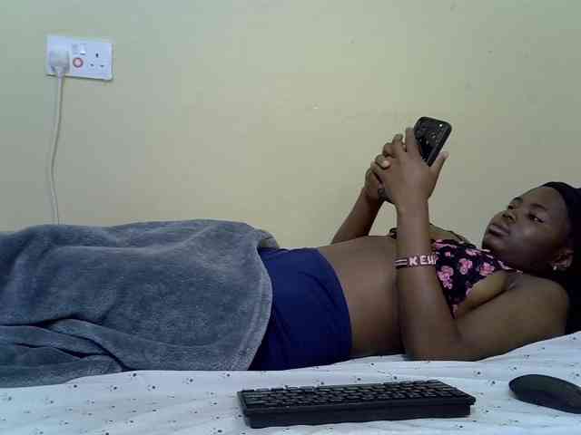 curvy-corazon webcam