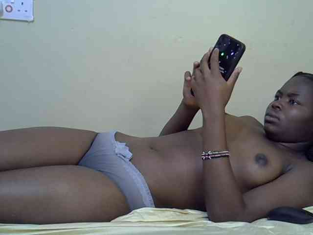 curvy-corazon's webcam live show
