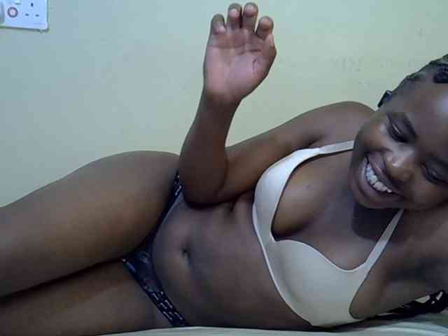 curvy-corazon webcam