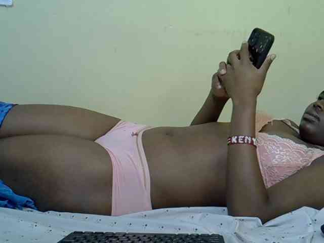 curvy-corazon webcam