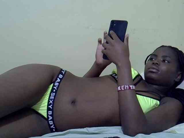 curvy-corazon webcam