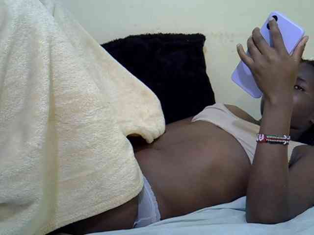 curvy-corazon webcam