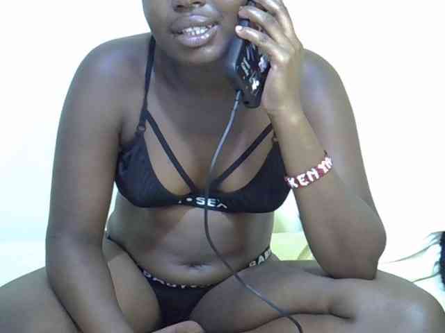 curvy-corazon webcam