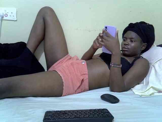 curvy-corazon webcam